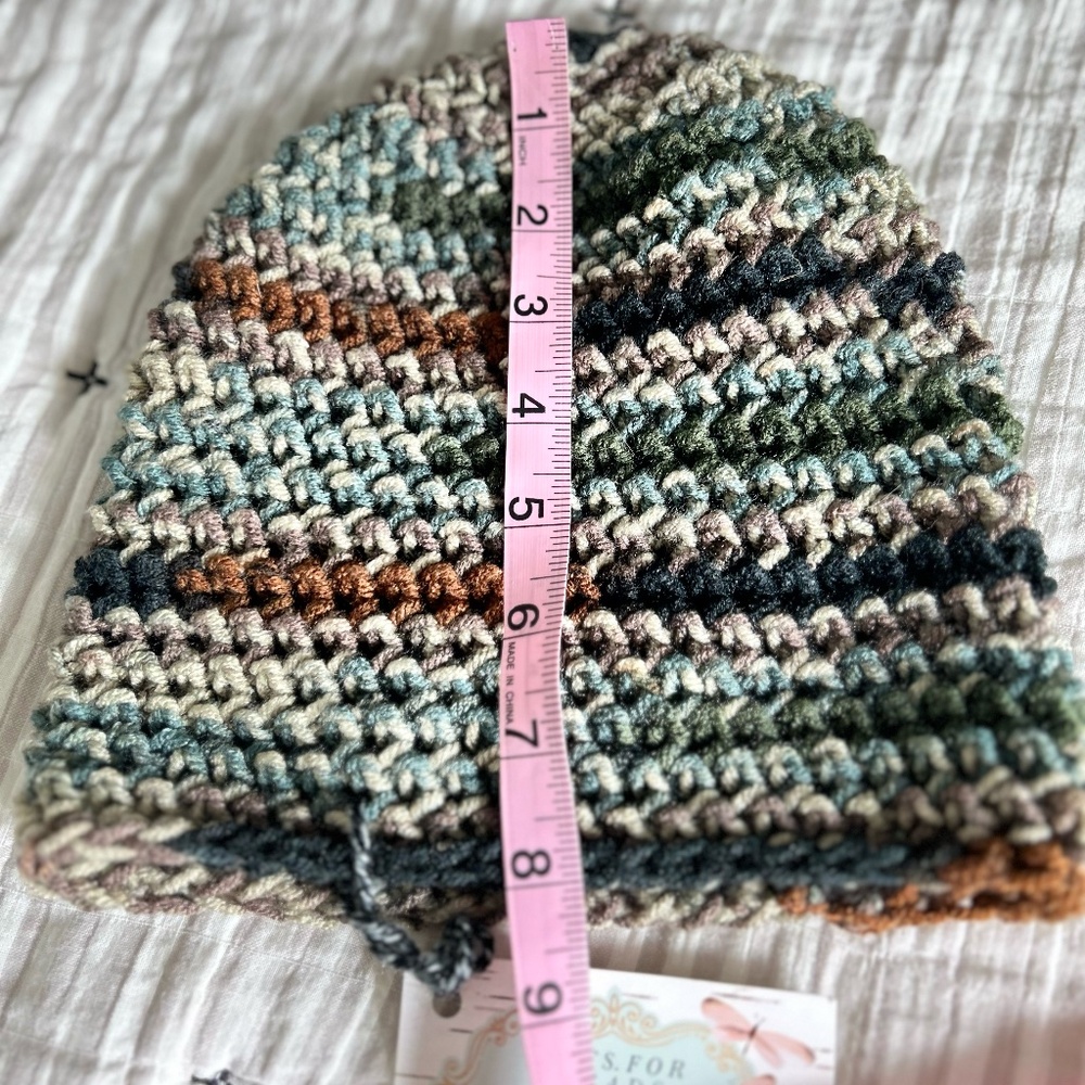 Handmade Winter Cap - Picture 3 of 3